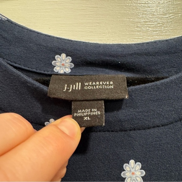 J Jill Wearever Collection Layering Tunic Tank Top XL Flower print Summer Staple - Picture 5 of 8